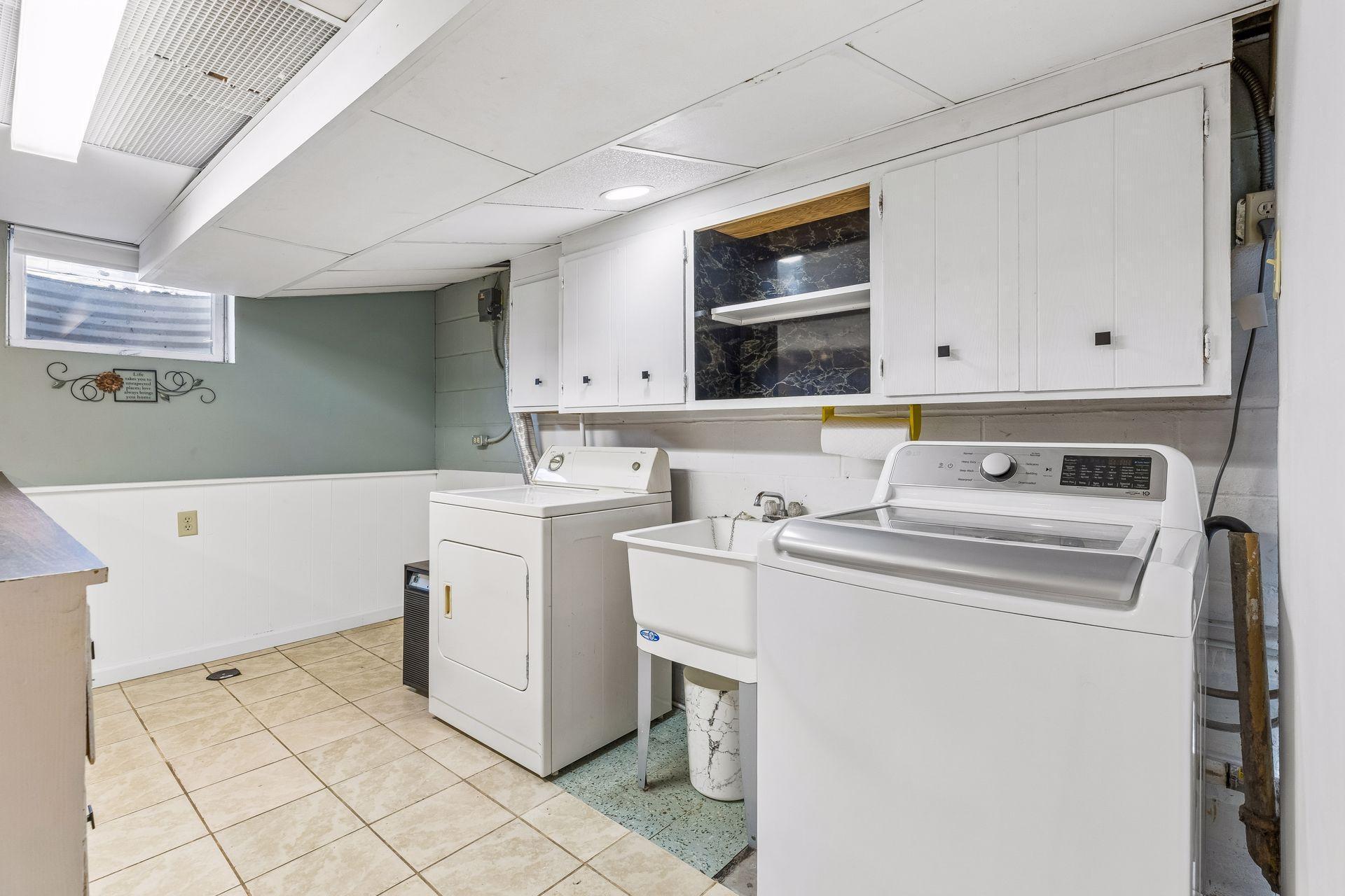 9037 Emerson Avenue South - Spacecrafting - 0027.jpg