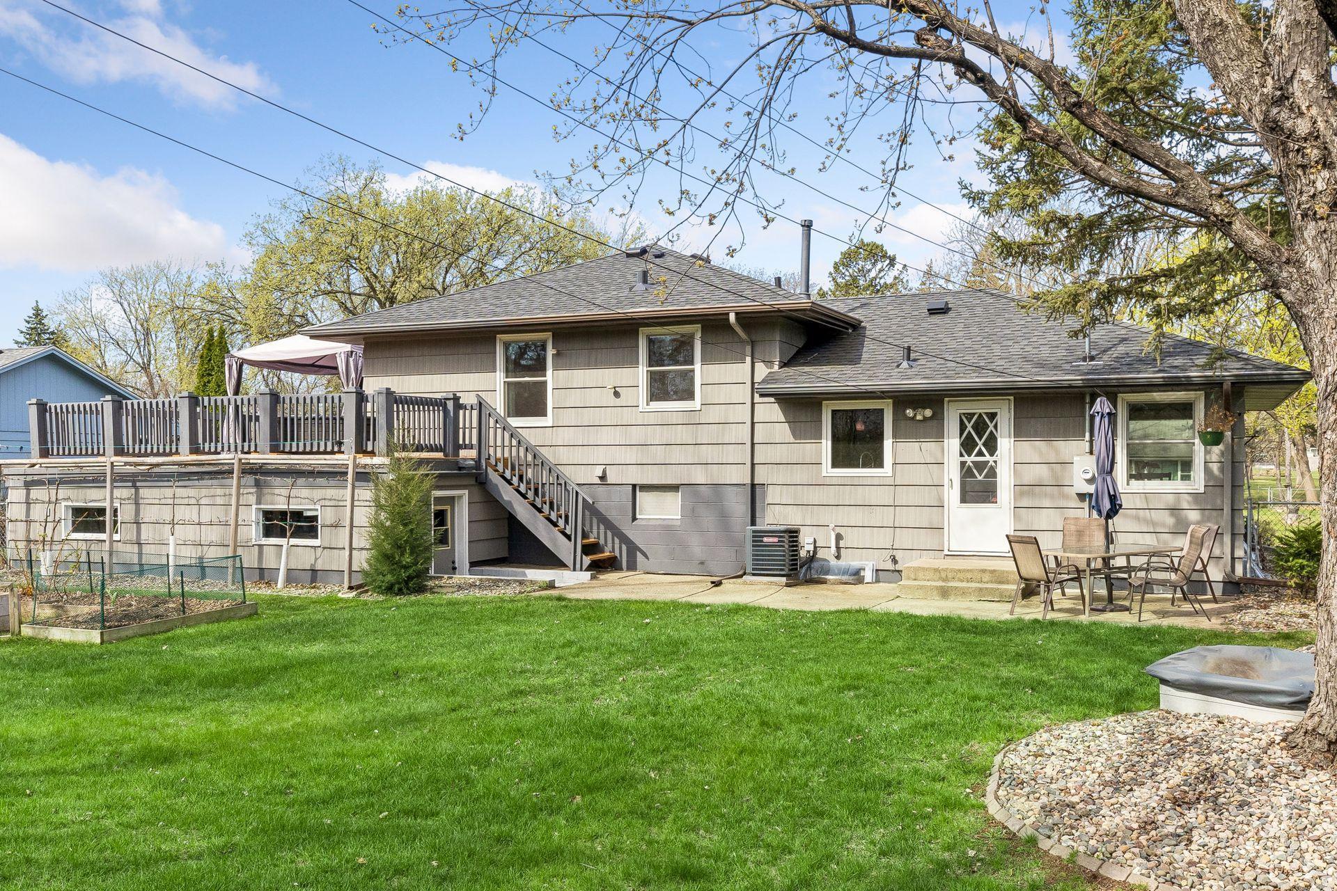 9037 Emerson Avenue South - Spacecrafting - 0030.jpg