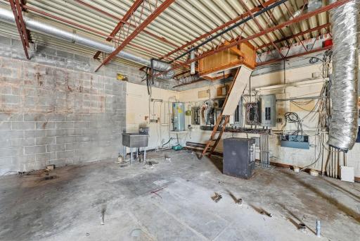 2491 County Road E E, Saint Paul, MN 55110