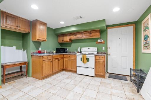 38804 8th Avenue, North Branch, MN 55056
