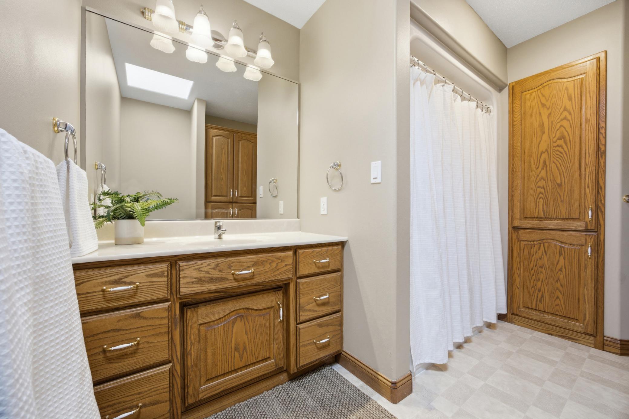 Upper Level Bathroom