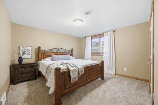 106 50th Avenue E, West Fargo, ND 58078