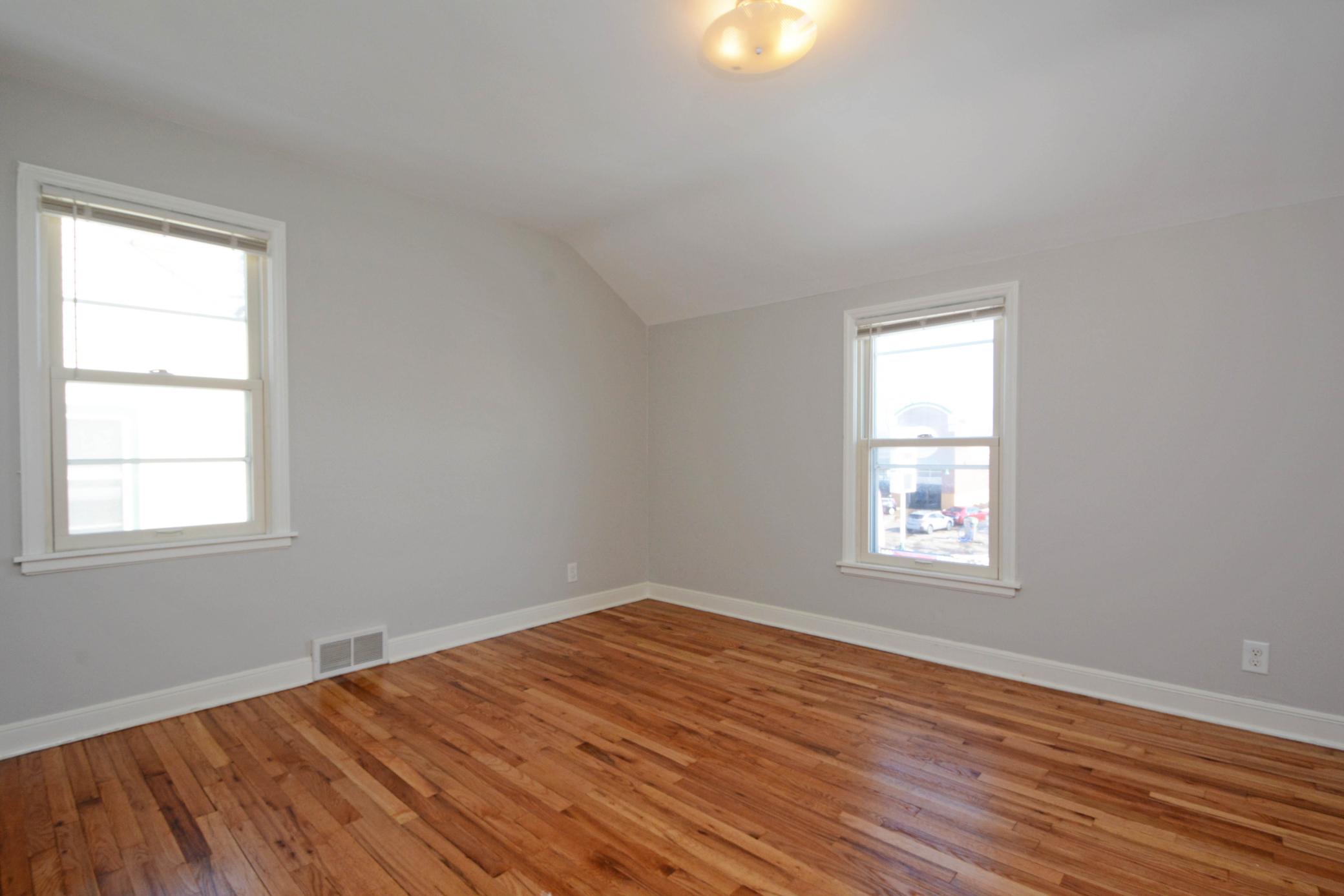 5820 Nicollet Ave So 012.jpg
