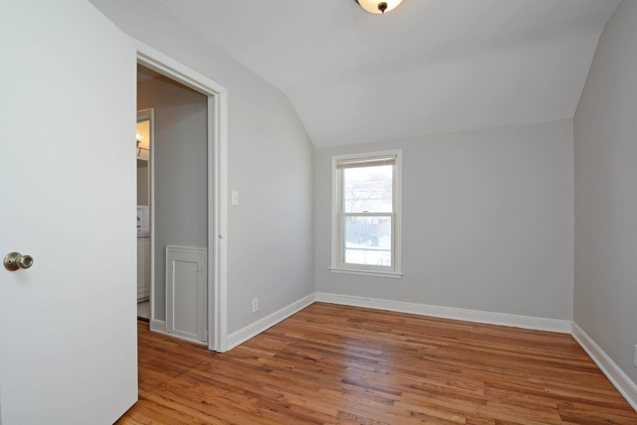 5820 Nicollet Ave So 015.jpg