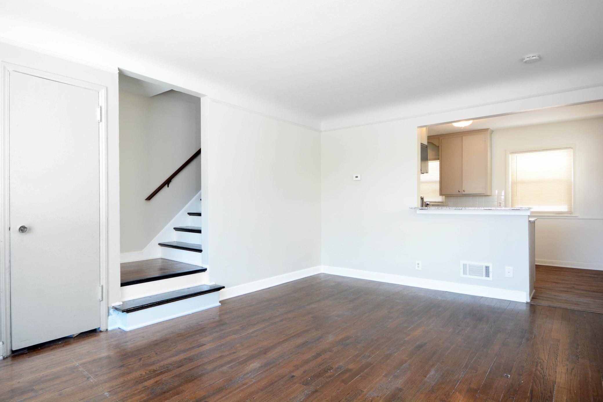 5820 Nicollet Ave So 004.jpg