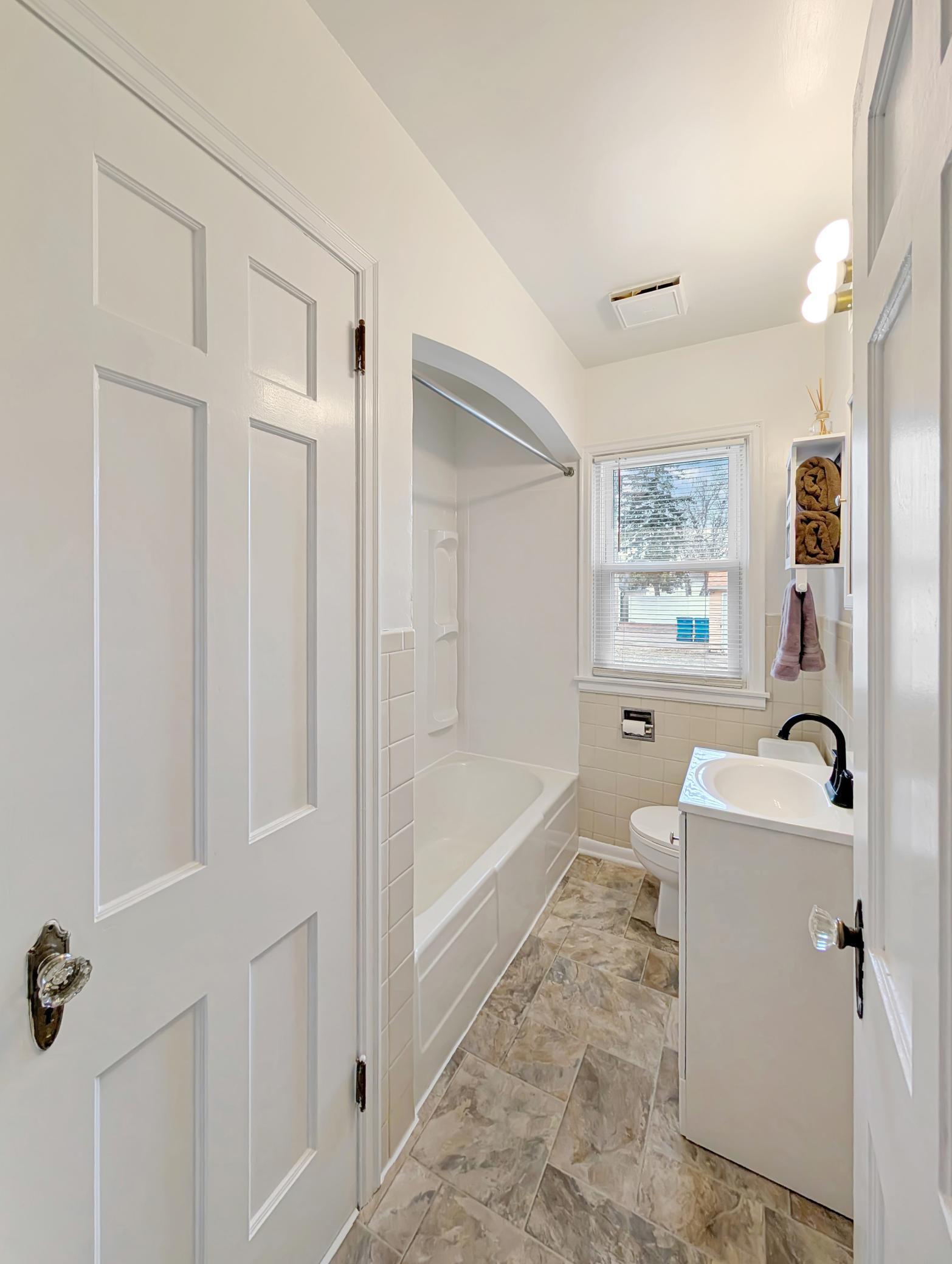 Full bath on the main level!