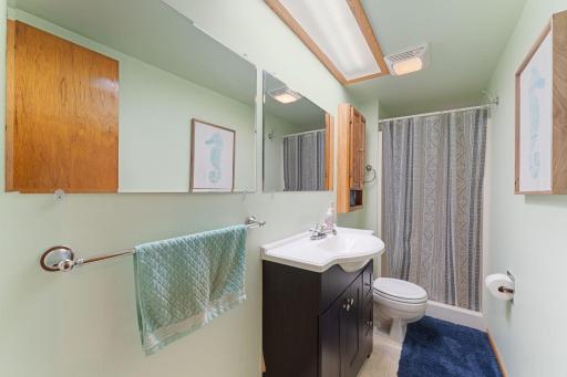 3930 Vera Cruz Avenue N, Minneapolis, MN 55422