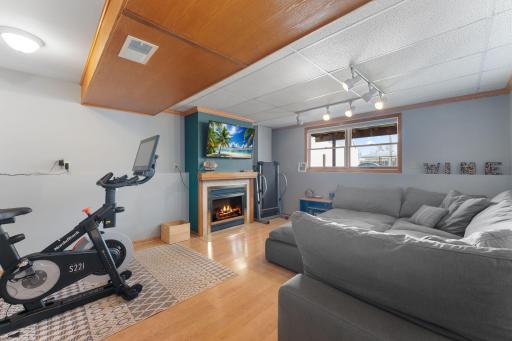 3930 Vera Cruz Avenue N, Minneapolis, MN 55422