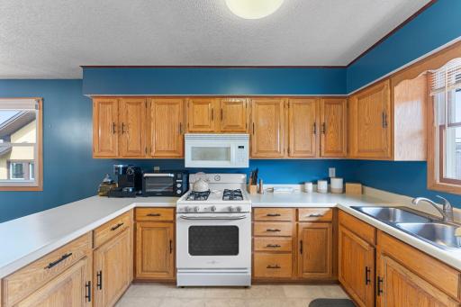3930 Vera Cruz Avenue N, Minneapolis, MN 55422