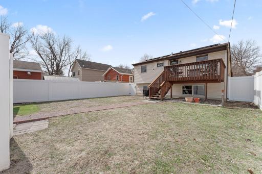 3930 Vera Cruz Avenue N, Minneapolis, MN 55422