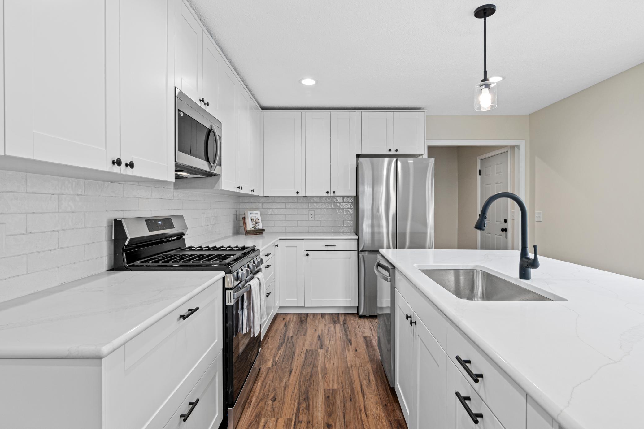 Quartz Kitchen countertops
