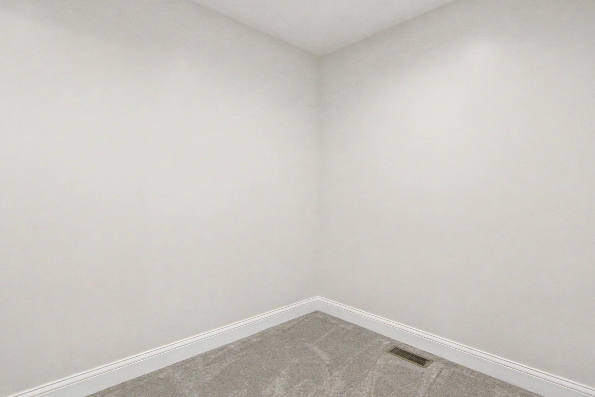 Owners Huge walk-in closet awaiting your custom design