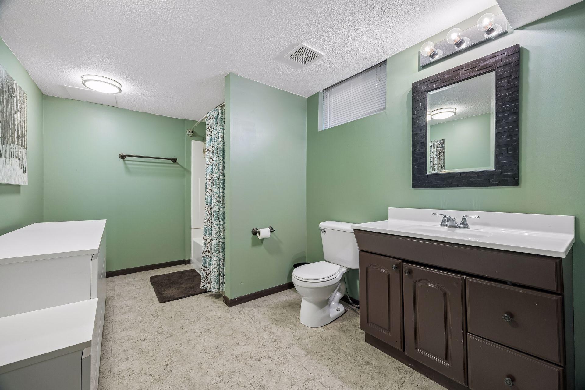 Full bath in lower level