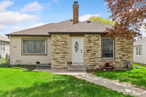 5433 Penn Avenue South - Spacecrafting - 0002.jpg