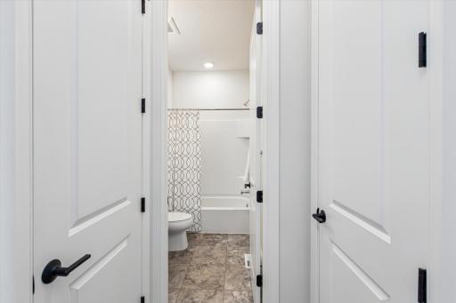 16283 Durango Trail, Lakeville, MN 55044