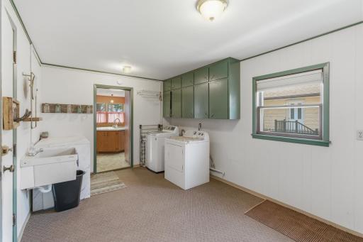 125 E 2nd Street, Blue Earth, MN 56013