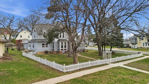125 E 2nd Street, Blue Earth, MN 56013