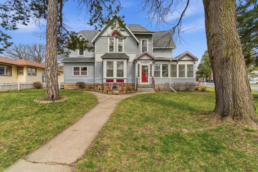 125 E 2nd Street, Blue Earth, MN 56013