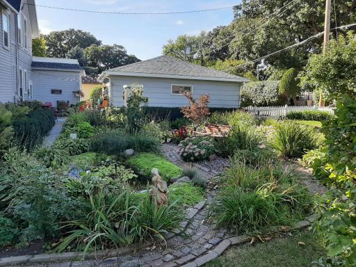 125 E 2nd Street, Blue Earth, MN 56013
