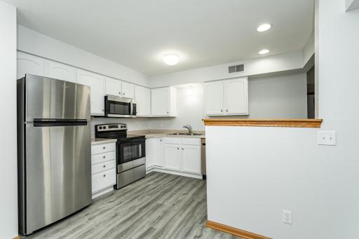 1872 Deerhaven Lane NE, 8, Rochester, MN 55906