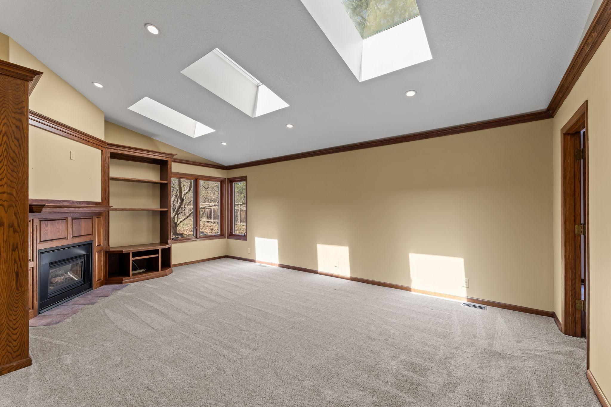 36-web-or-mls-6180 Chaska Rd_048.jpg