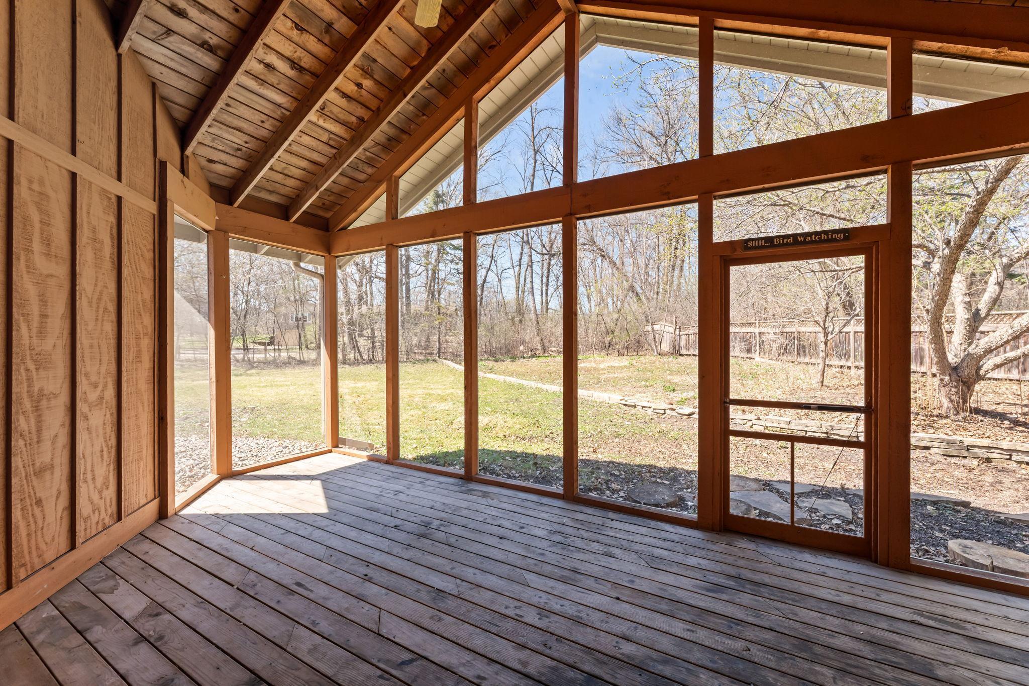 46-web-or-mls-6180 Chaska Rd_076.jpg