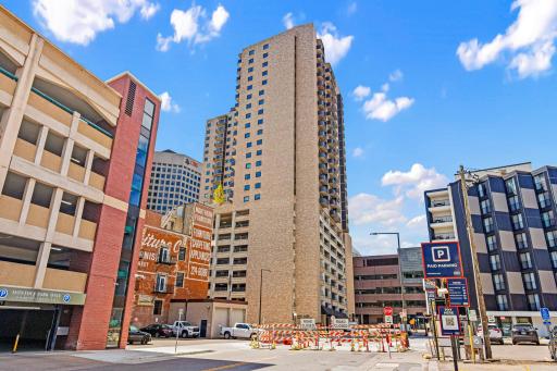 66 9th Street E, 1613, Saint Paul, MN 55101