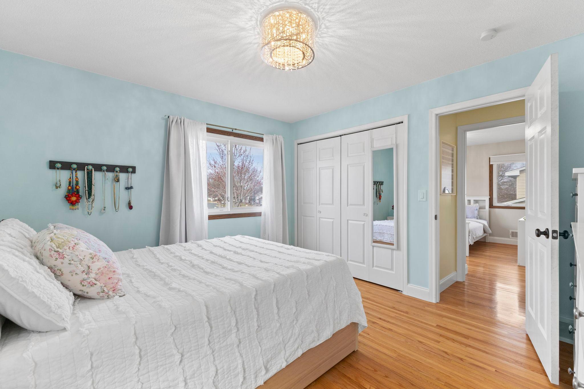 Vivid Spaces_4409 W 98th St_23.jpg