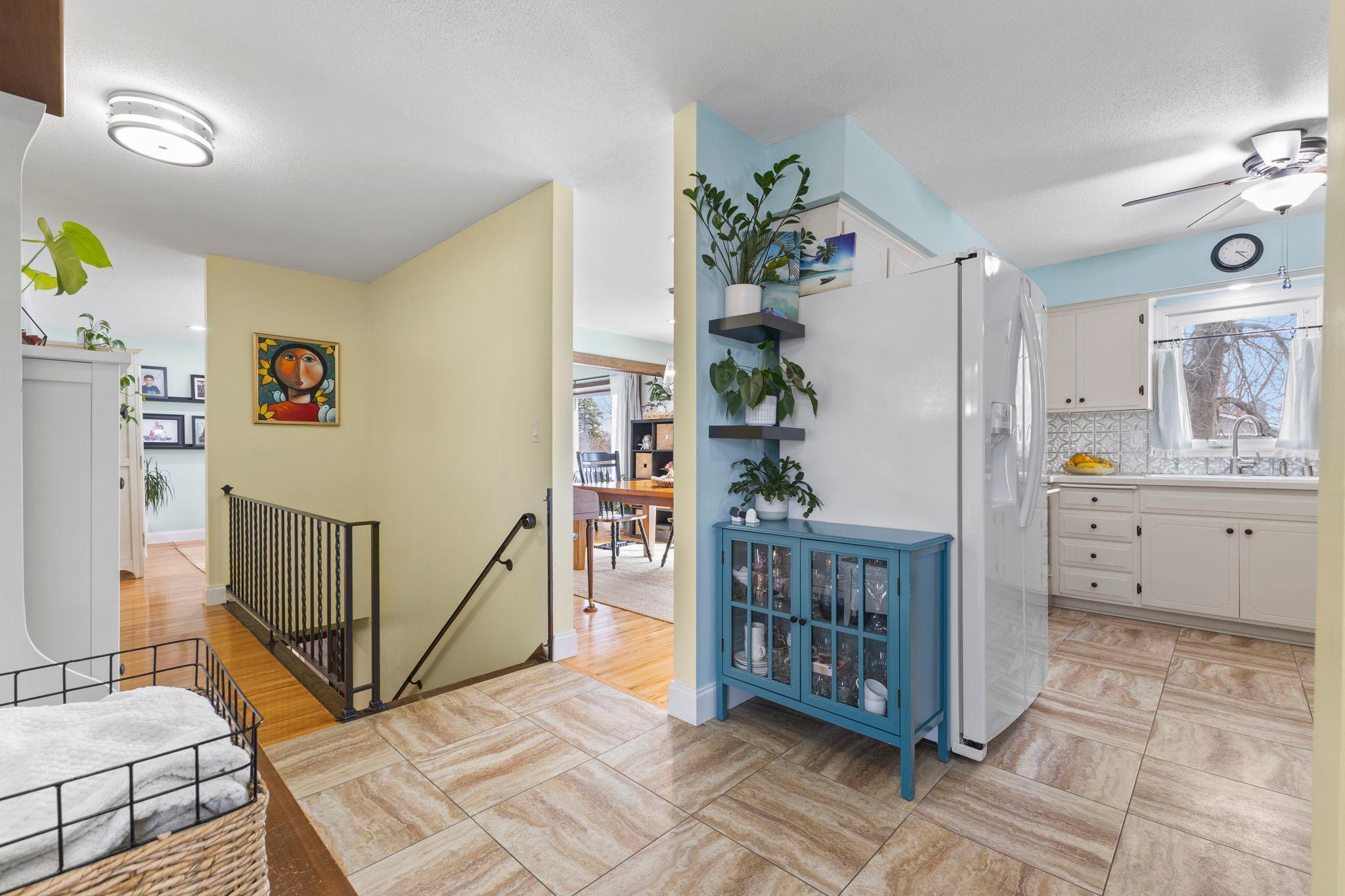 Vivid Spaces_4409 W 98th St_08.jpg