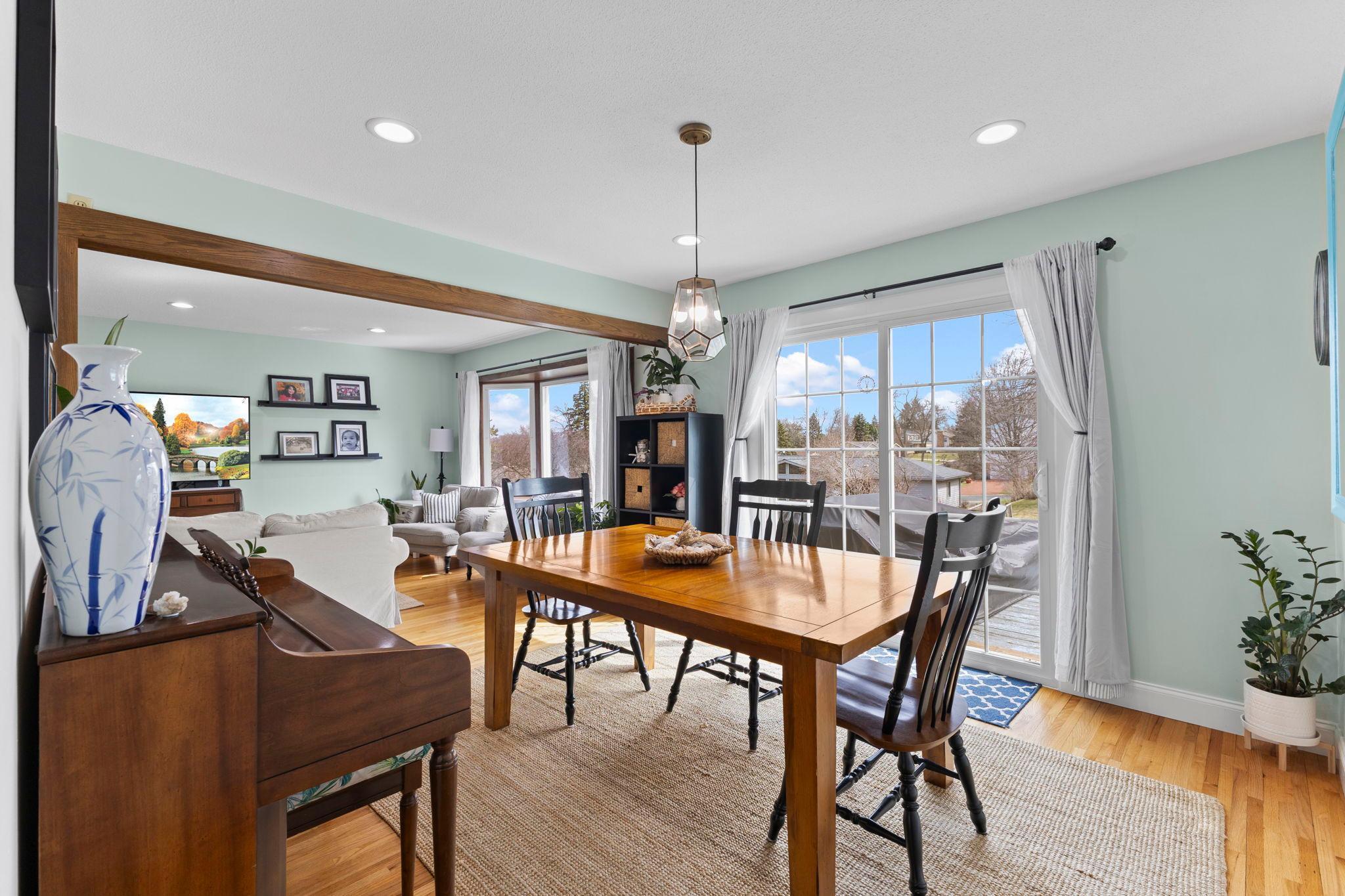 Vivid Spaces_4409 W 98th St_13.jpg