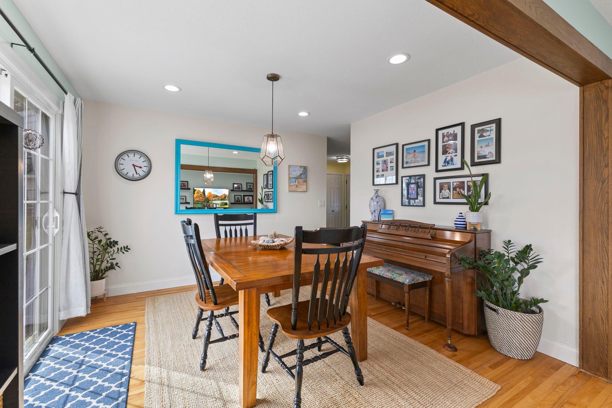 Vivid Spaces_4409 W 98th St_15.jpg