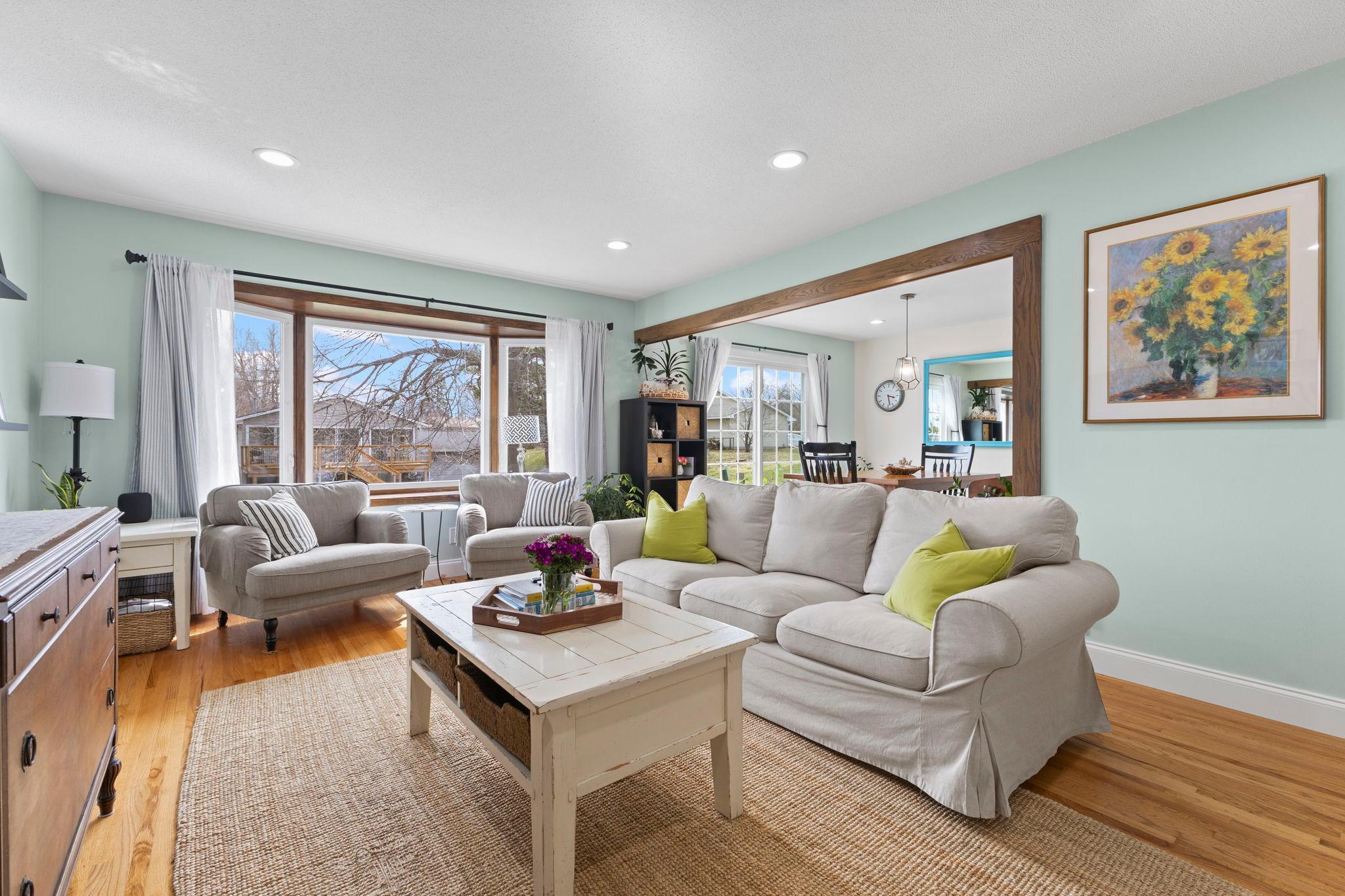 Vivid Spaces_4409 W 98th St_18.jpg