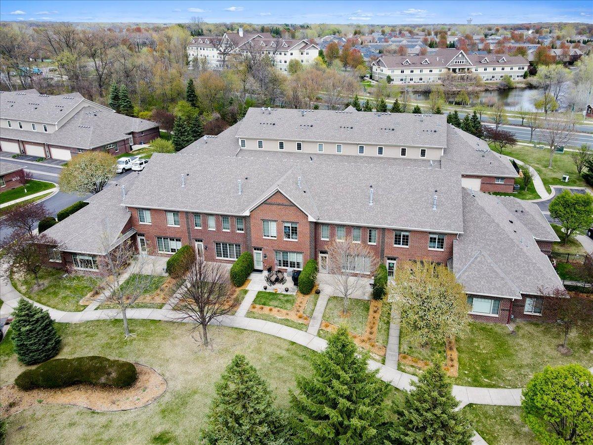 Well Maintained Townhome Community with Tree Lined Streets and Walkable Layout
