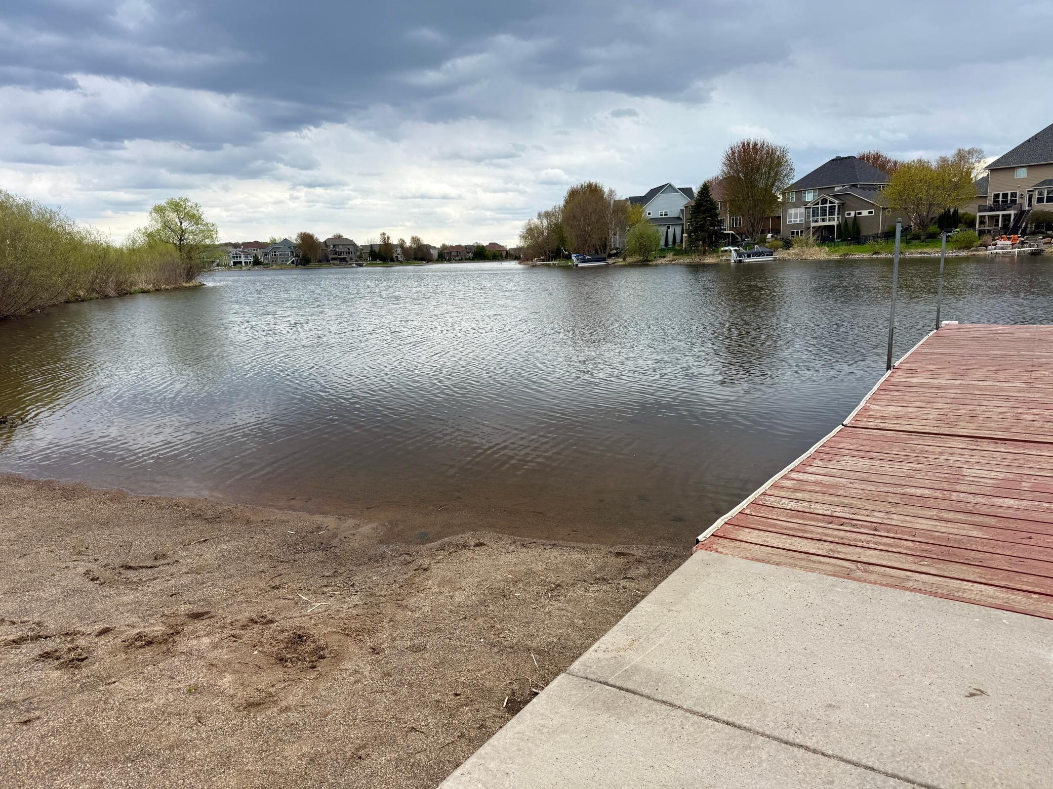 What does lake life look like in Blaine? Sandy beach access, calm water, and space to unwind. Living in The Lakes of Blaine means everyday access to simple recreation like kayaking, paddleboarding, or just relaxing by the water.