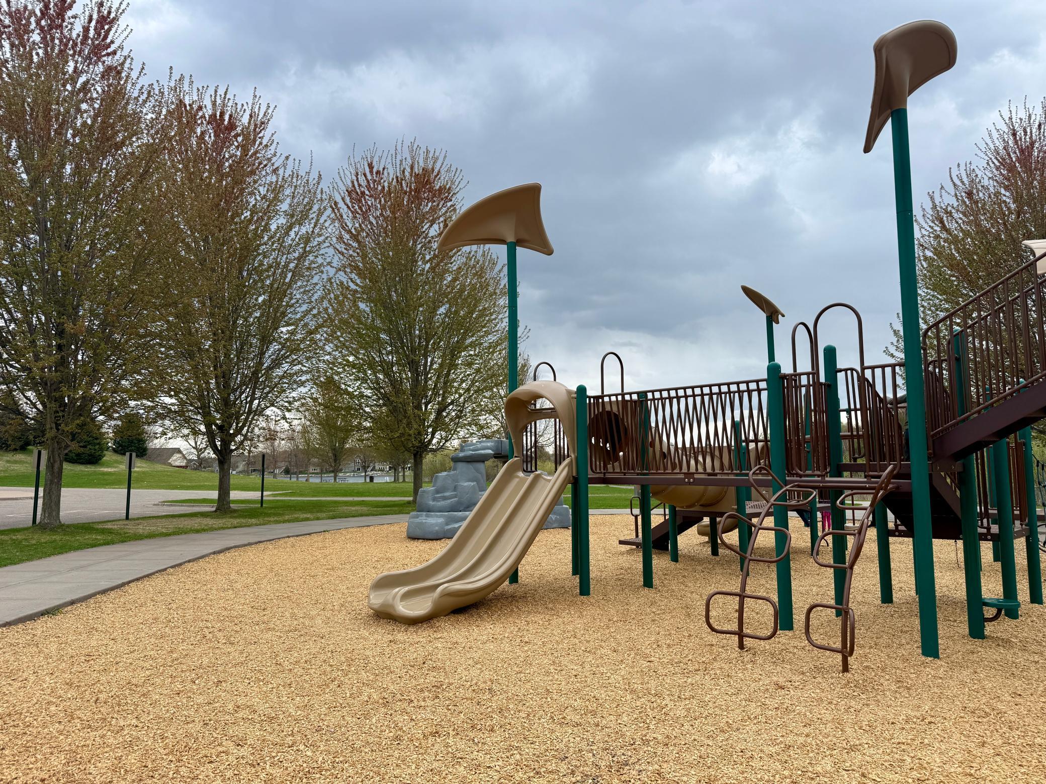 Looking for a home near parks and play areas in Blaine? This community playground is part of The Lakes lifestyle, offering open space, fresh air, and everyday convenience just minutes from your front door.