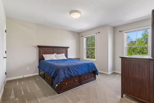 1750 Lucy Ridge Court, Chanhassen, MN 55317
