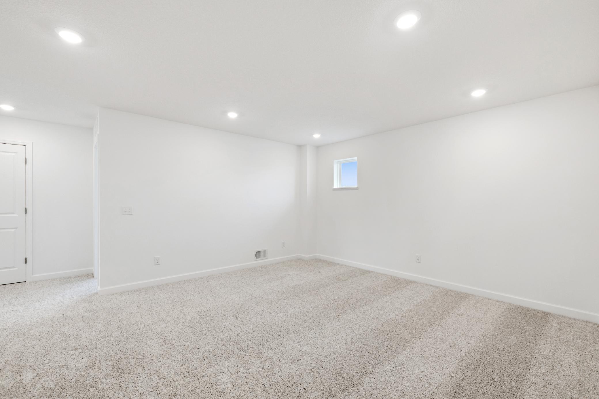 (Photo of a similar home, actual finishes may vary!)