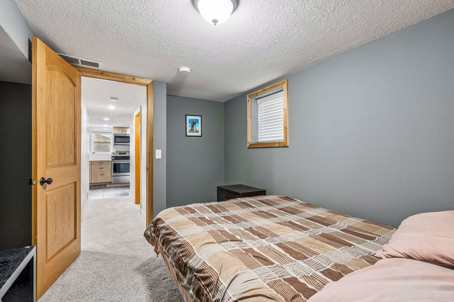 Non-Confirming 5th Bedroom/Office