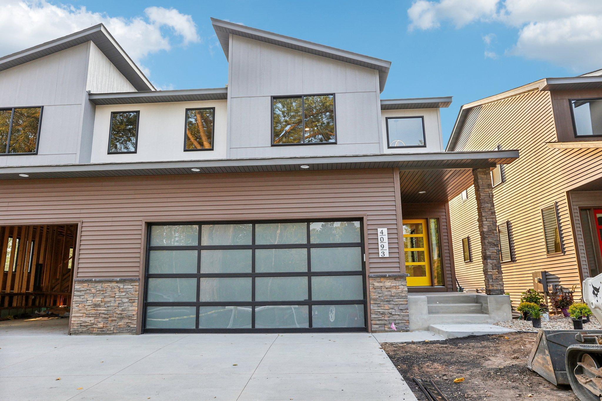 1-web-or-mls-Isaac Ct-002.jpg