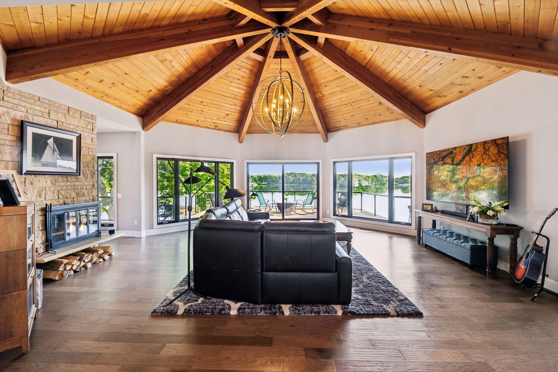 Breathtaking Lake views