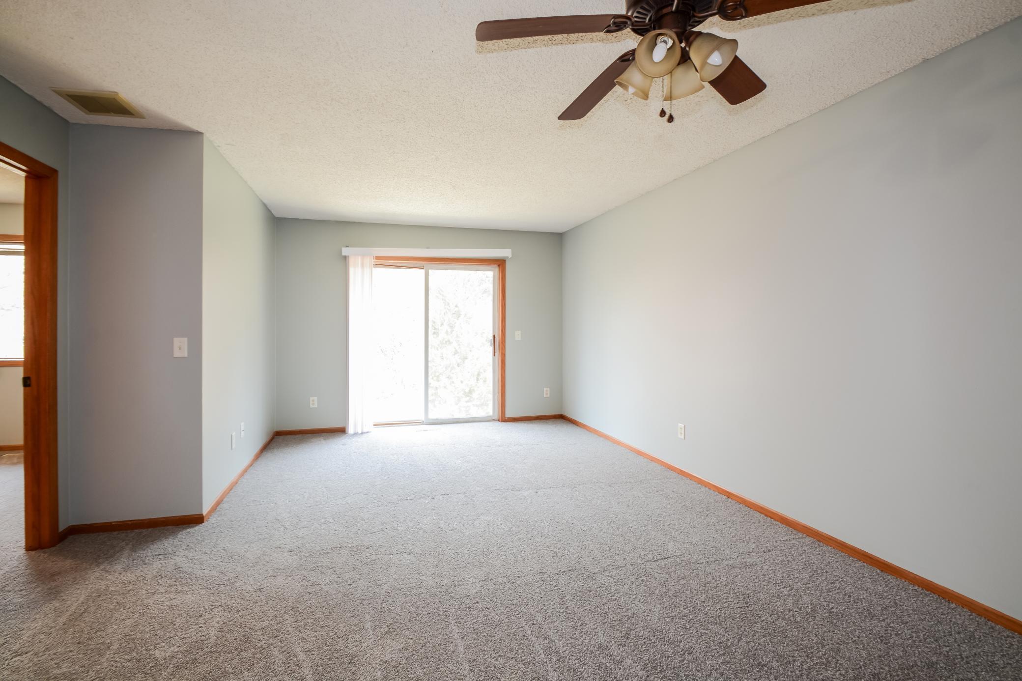 Living Room-15295588.jpg