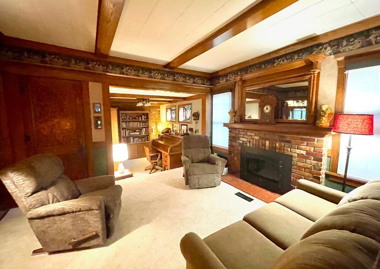 Family room full.jpg