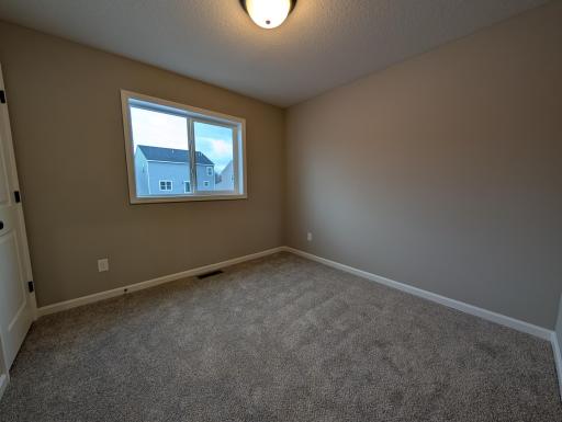 10520 Goodview Avenue S, Cottage Grove, MN 55016