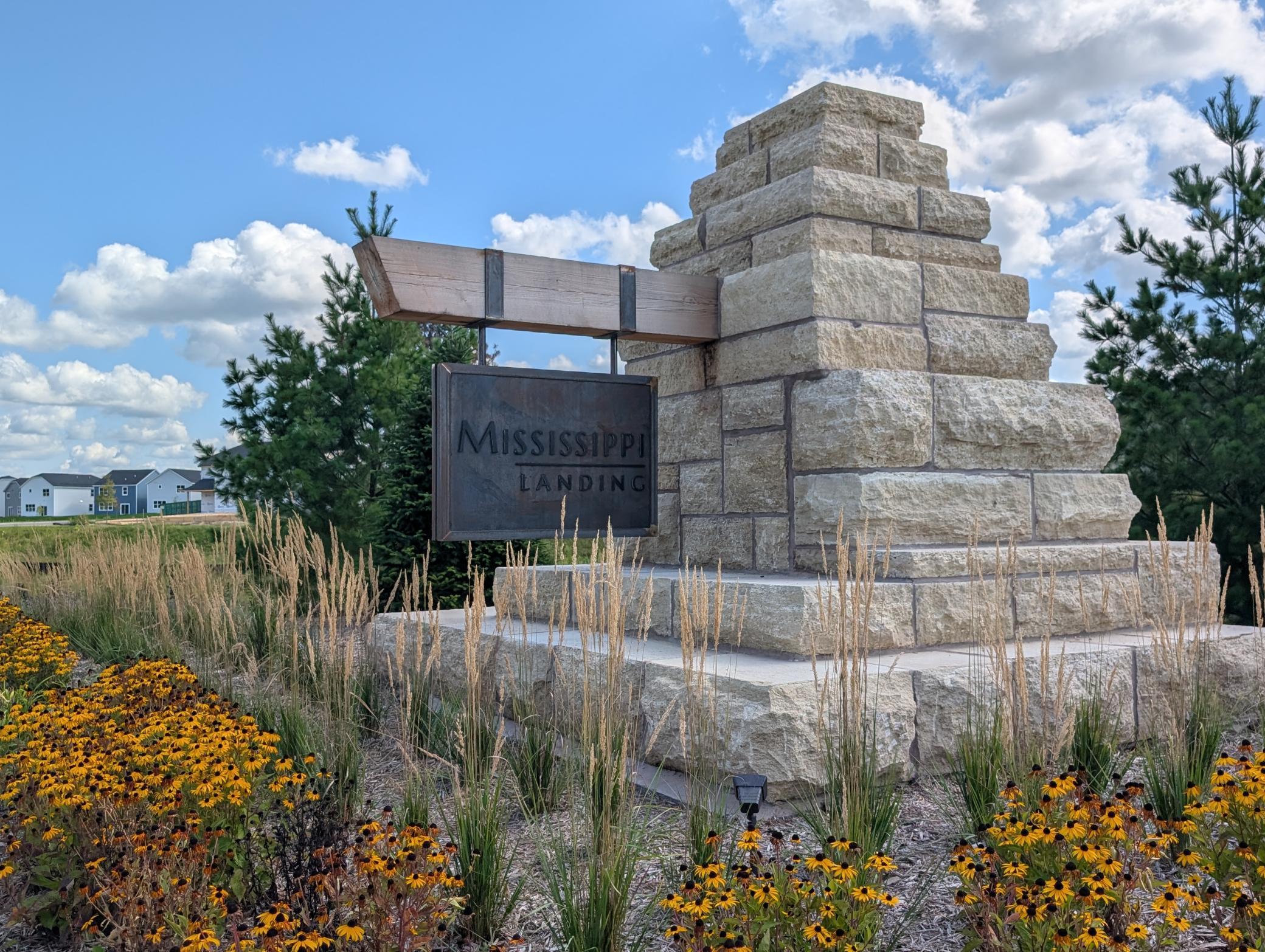 Mississippi Landing is a beautiful, nature-filled community that sits north of the Mississippi River.