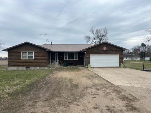 303 N Clark Street, Ceylon, MN 56121