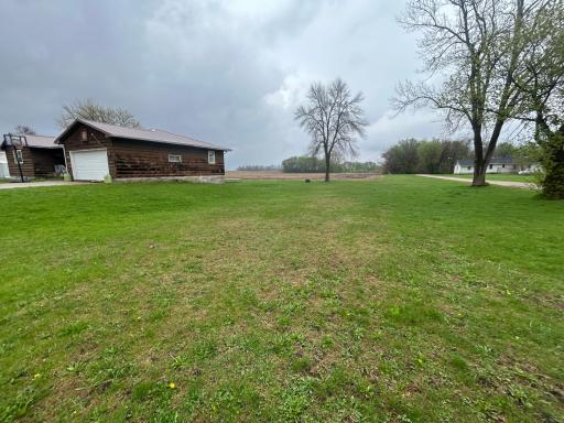 303 N Clark Street, Ceylon, MN 56121