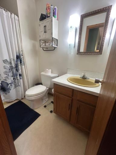 303 N Clark Street, Ceylon, MN 56121
