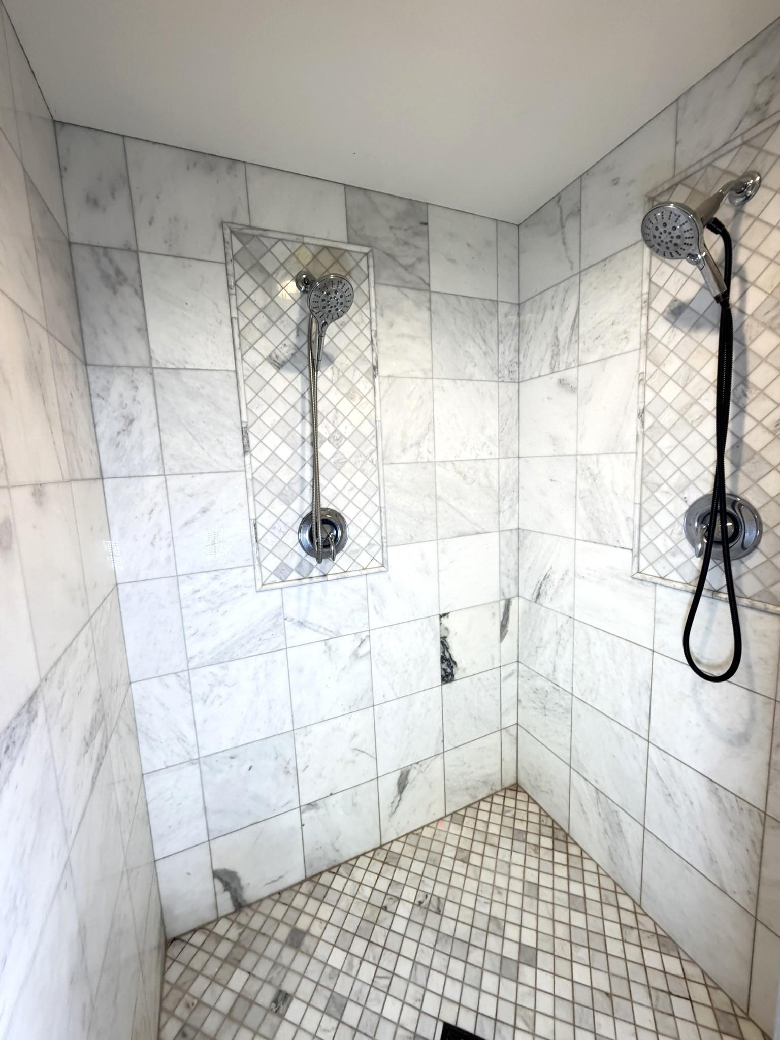 Dual Shower Heads