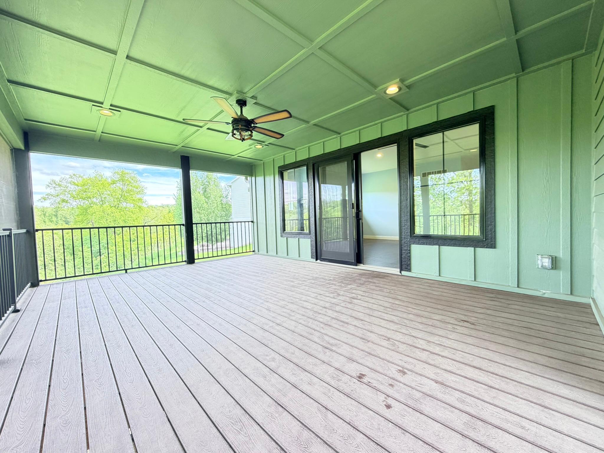Composite Decking & Ceiling Fan
