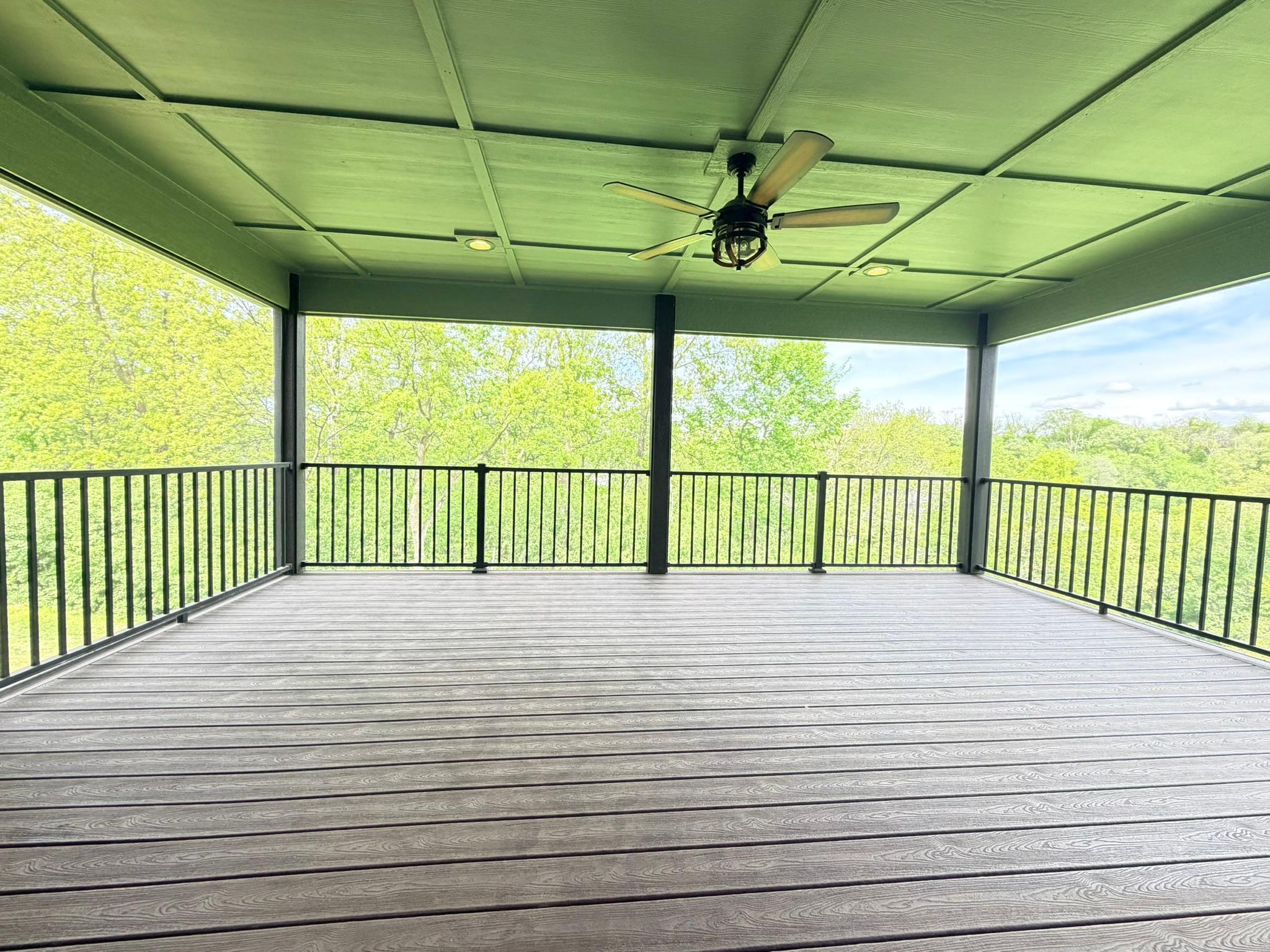 Covered & Screened Deck